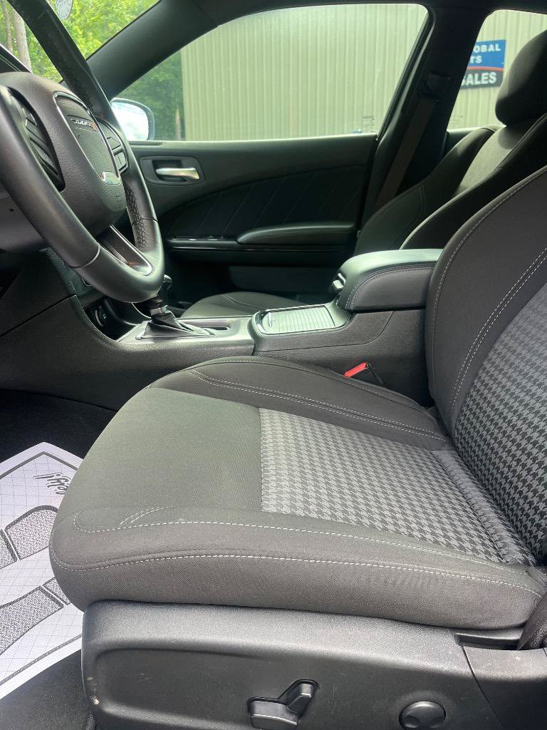 Used 2023 Dodge Charger SXT w/ Blacktop Package RWD image 19
