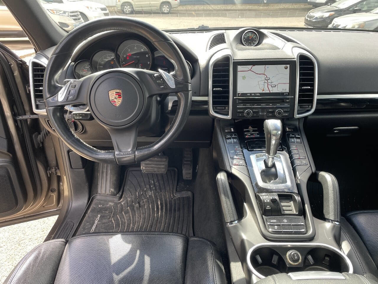 Used 2014 Porsche Cayenne image 28