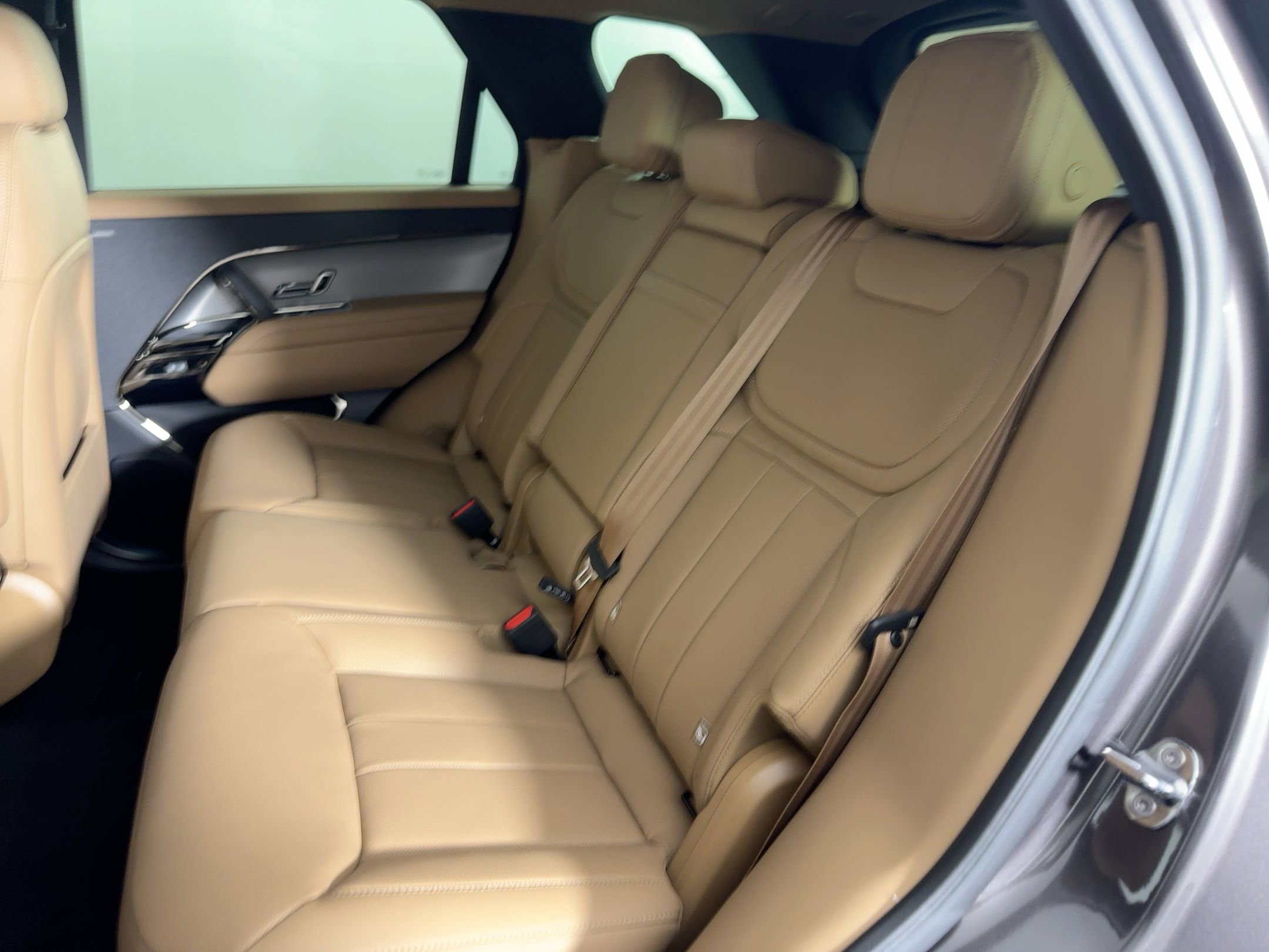 New 2026 Land Rover Range Rover Sport SE image 24