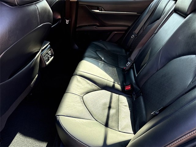 Used 2020 Toyota Camry XSE image 15