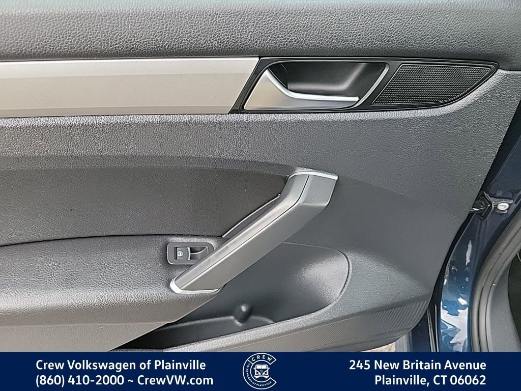 Certified 2022 Volkswagen Passat 2.0T SE FWD image 46