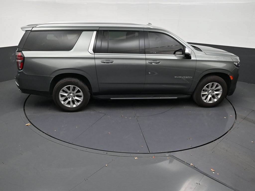 Used 2023 Chevrolet Suburban Premier RWD image 17