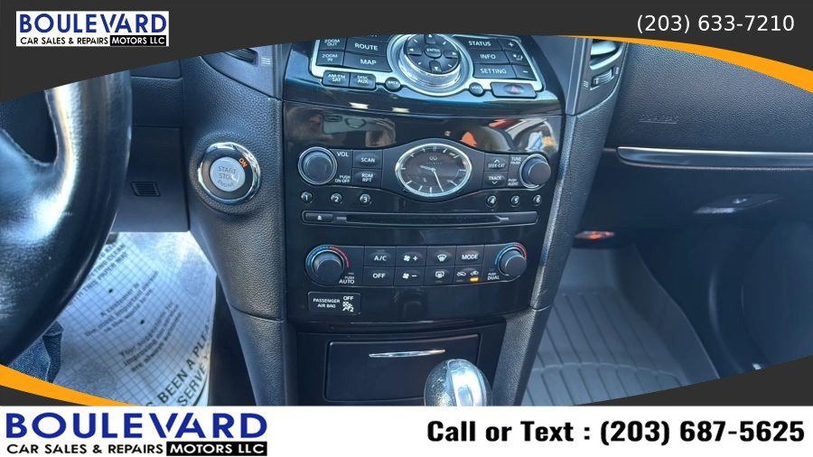 Used 2012 INFINITI FX35 AWD w/ Premium Pkg image 16