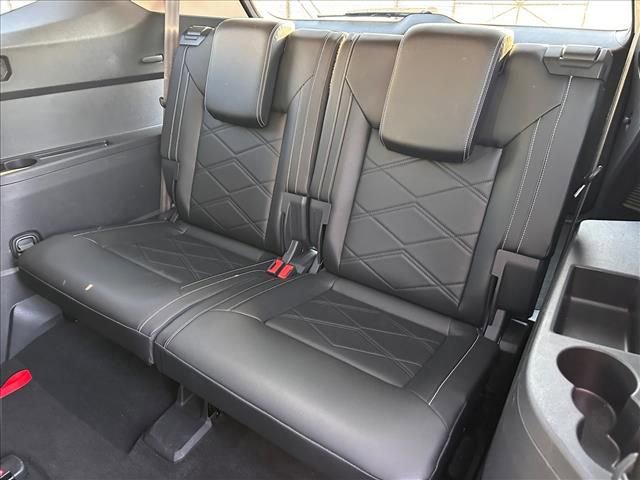 Used 2024 Volkswagen Atlas SE AWD/4WD image 20