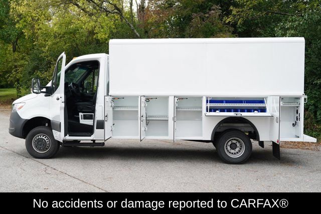 Used 2023 Mercedes-Benz Sprinter 3500 image 2