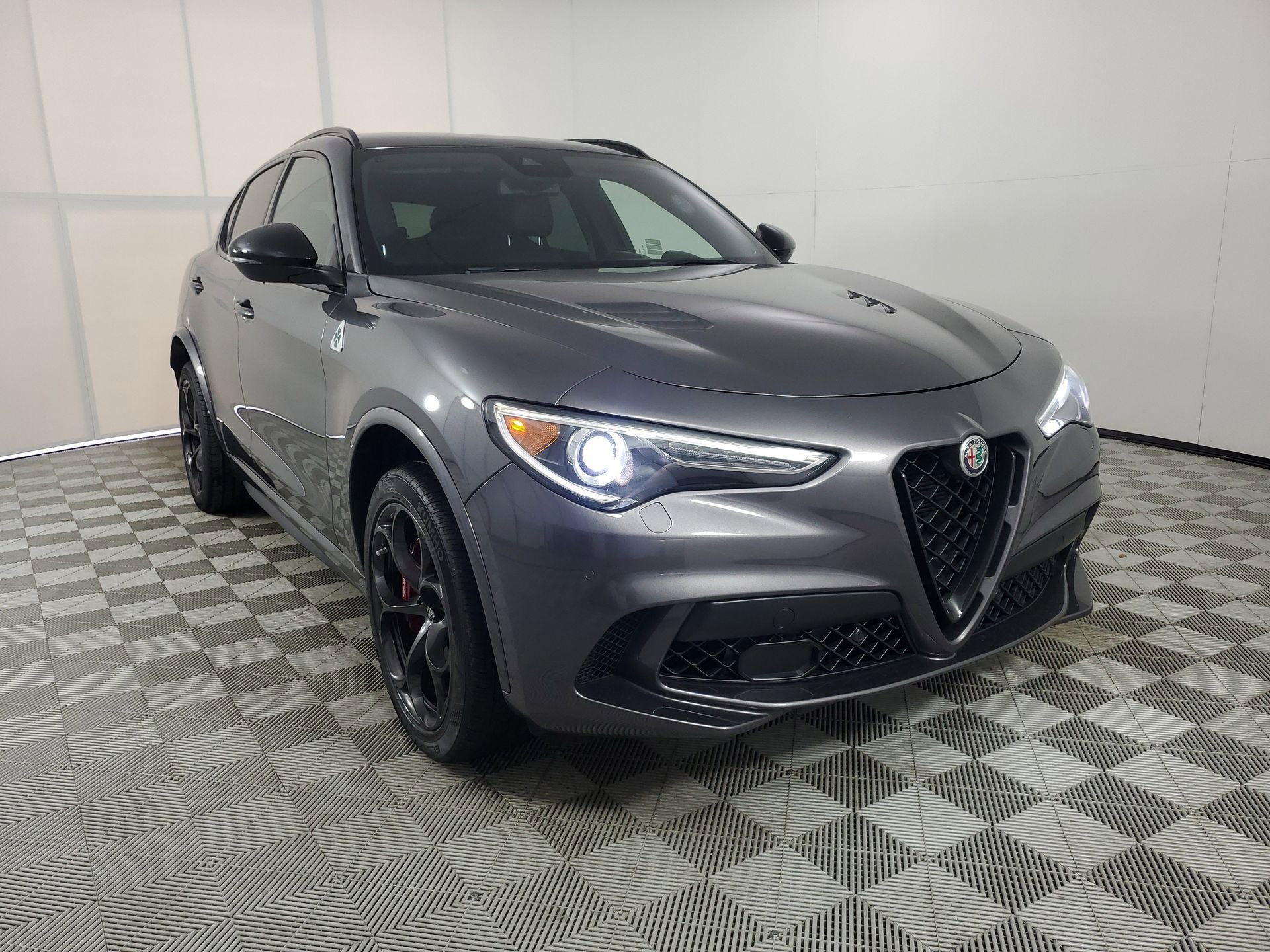 Used 2022 Alfa Romeo Stelvio Quadrifoglio w/ Active Assist Plus Package image 2