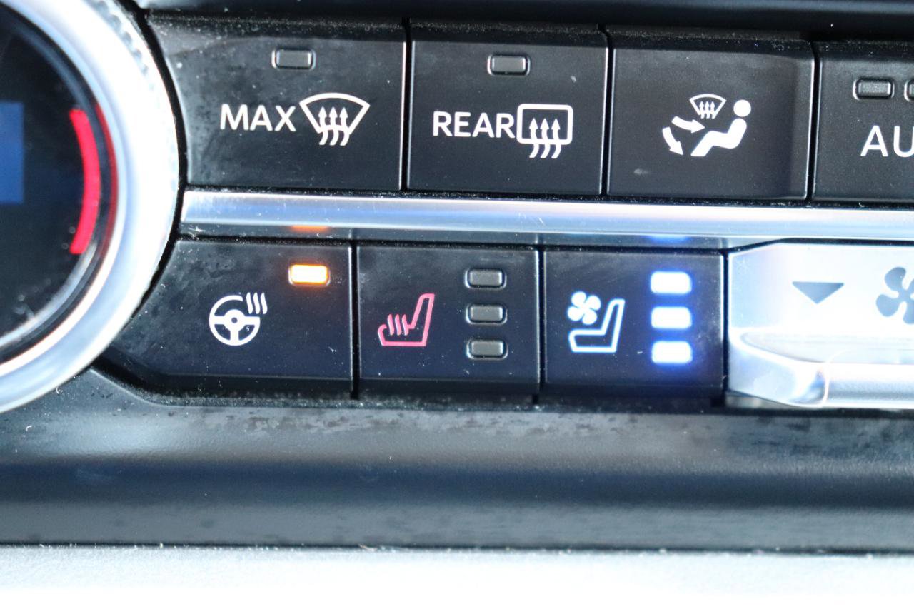 Used 2024 Ford Expedition XLT AWD/4WD image 39
