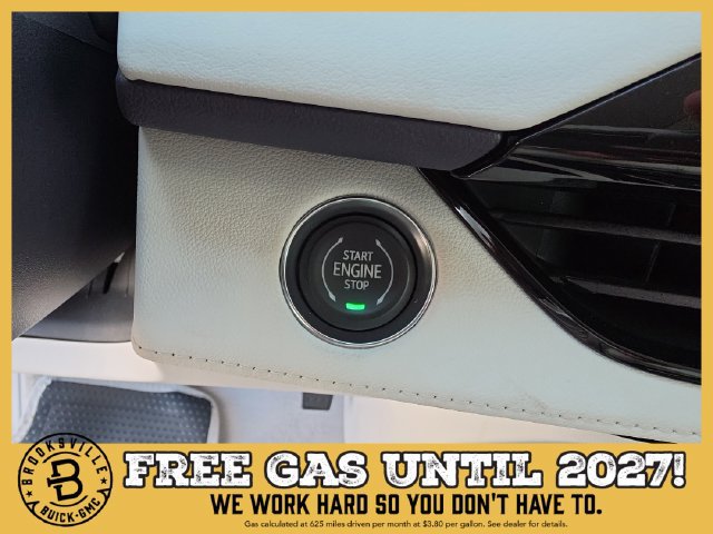 New 2027 Buick Enclave Avenir w/ LPO, Floor Liner Package FWD image 32