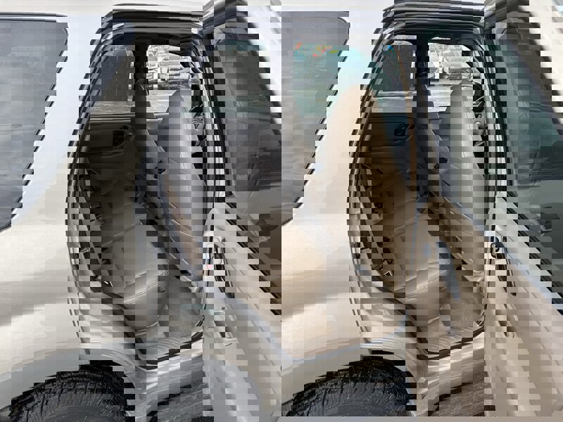 Used 2001 Ford Escape XLT image 23