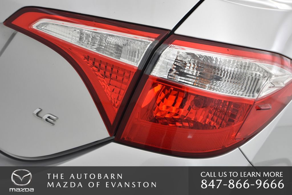 Used 2015 Toyota Corolla L image 35