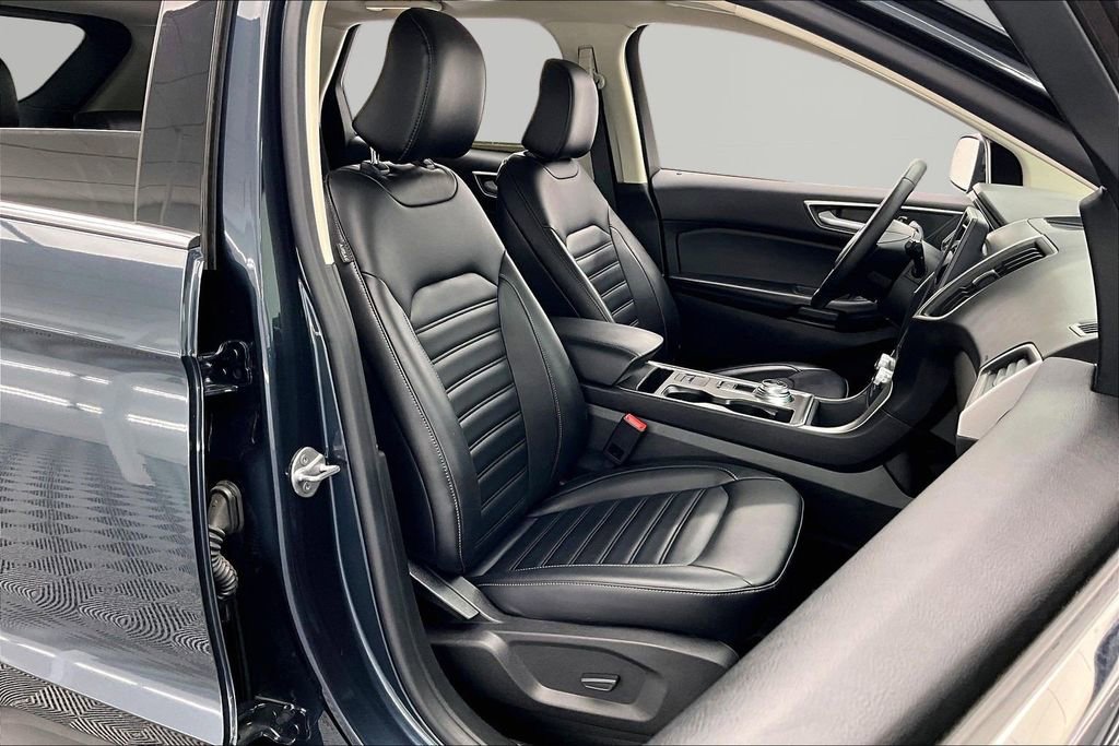 Certified 2023 Ford Edge SEL w/ Convenience Package AWD/4WD image 7