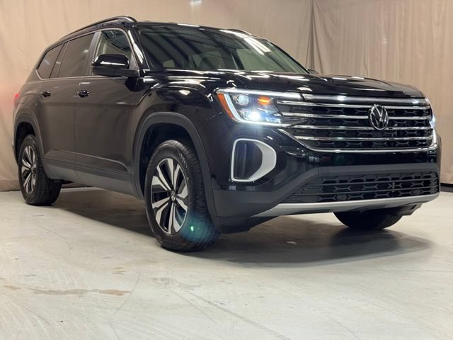 Certified 2025 Volkswagen Atlas SE