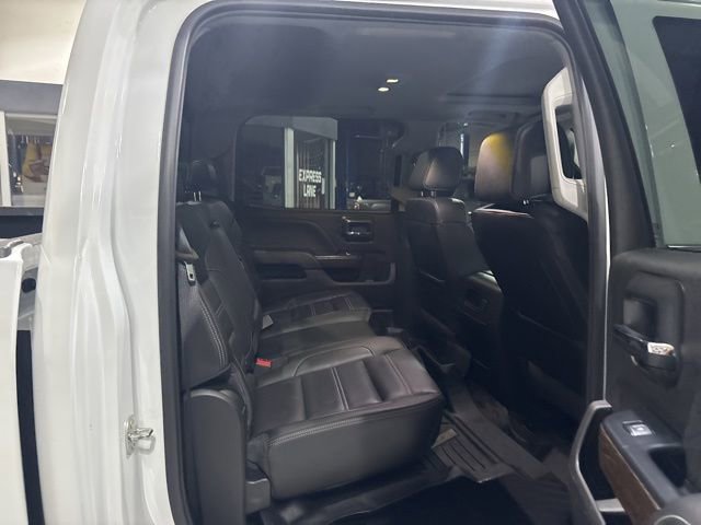 Used 2018 GMC Sierra 2500 Denali w/ Duramax Plus Package AWD/4WD image 33