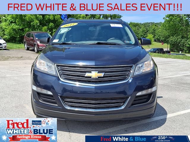 Used 2017 Chevrolet Traverse LS FWD image 3