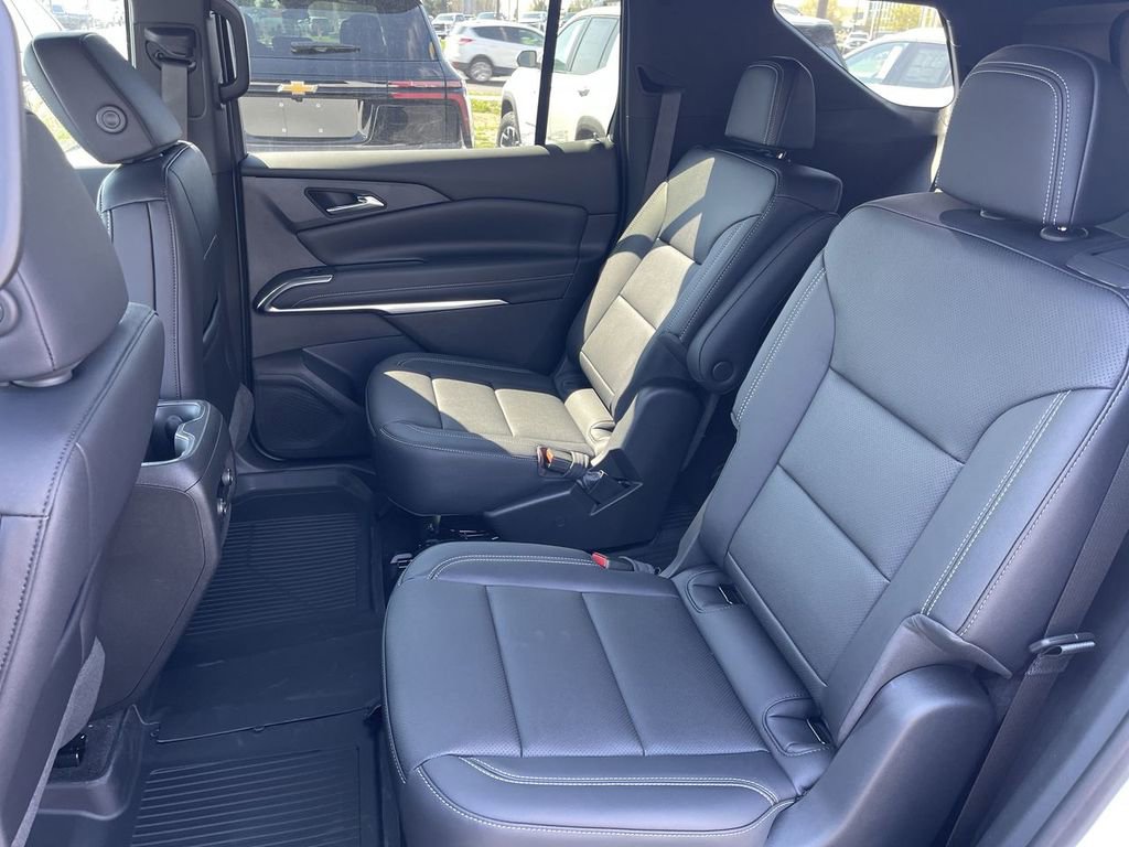 New 2026 Chevrolet Traverse LT w/ Sun and Wheel Package AWD/4WD image 23