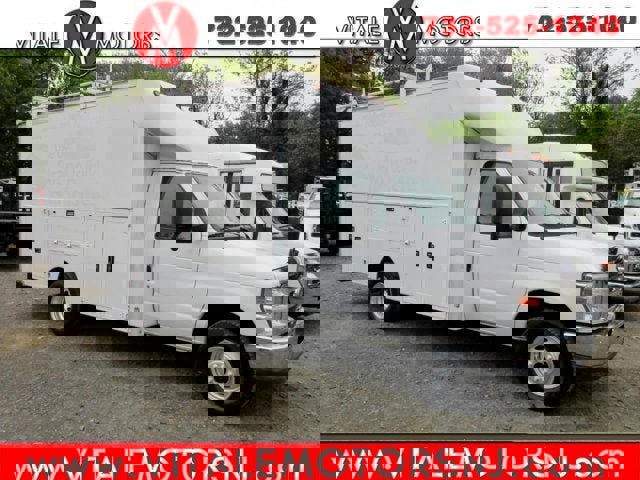 Used 2015 Ford E-450 and Econoline 450 Super Duty w/ Power Windows & Locks Group image 1