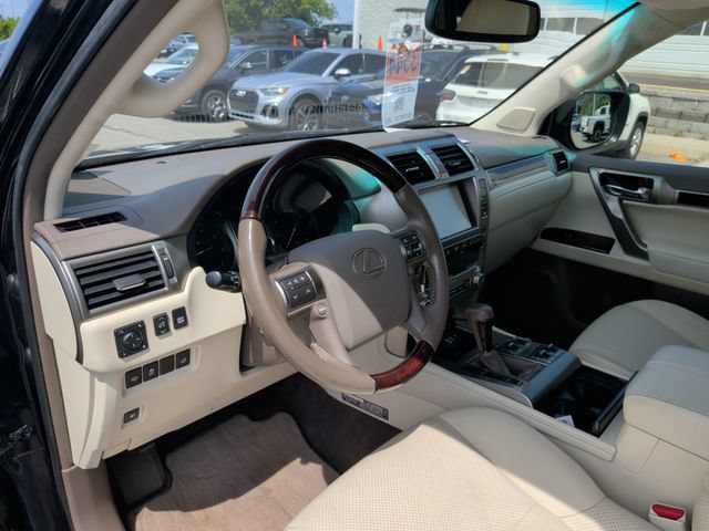 Used 2018 Lexus GX 460 Luxury w/ Preferred Accessory Package AWD/4WD image 14