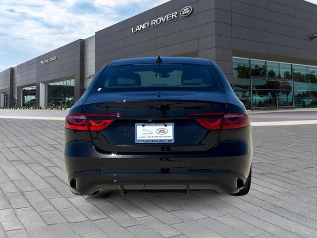 New 2024 Jaguar XF R-Dynamic SE AWD/4WD image 4