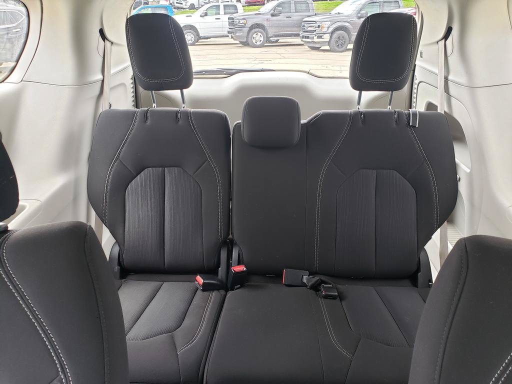 Certified 2023 Chrysler Voyager LX FWD image 13