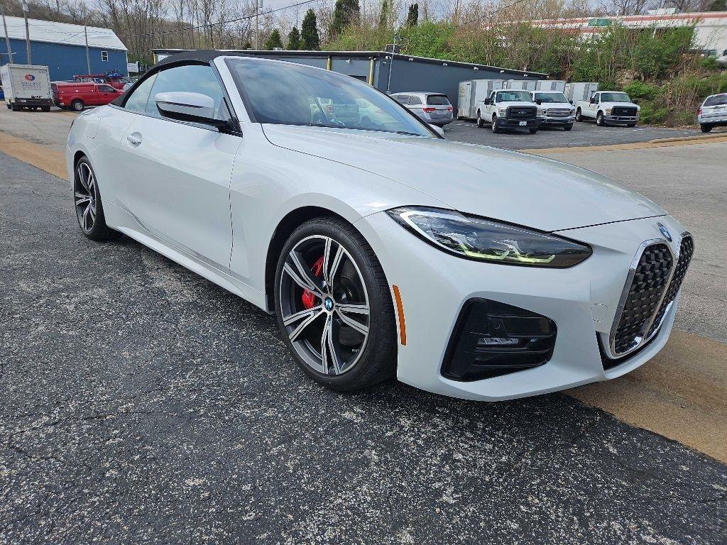 Used 2022 BMW 430i Convertible w/ M Sport Package image 3