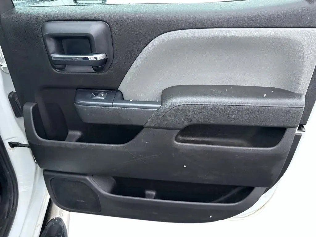 Used 2018 Chevrolet Silverado 2500 W/T w/ Snow Plow Prep Package image 27