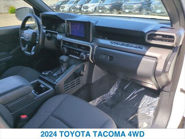 Used 2024 Toyota Tacoma SR5 AWD/4WD image 25