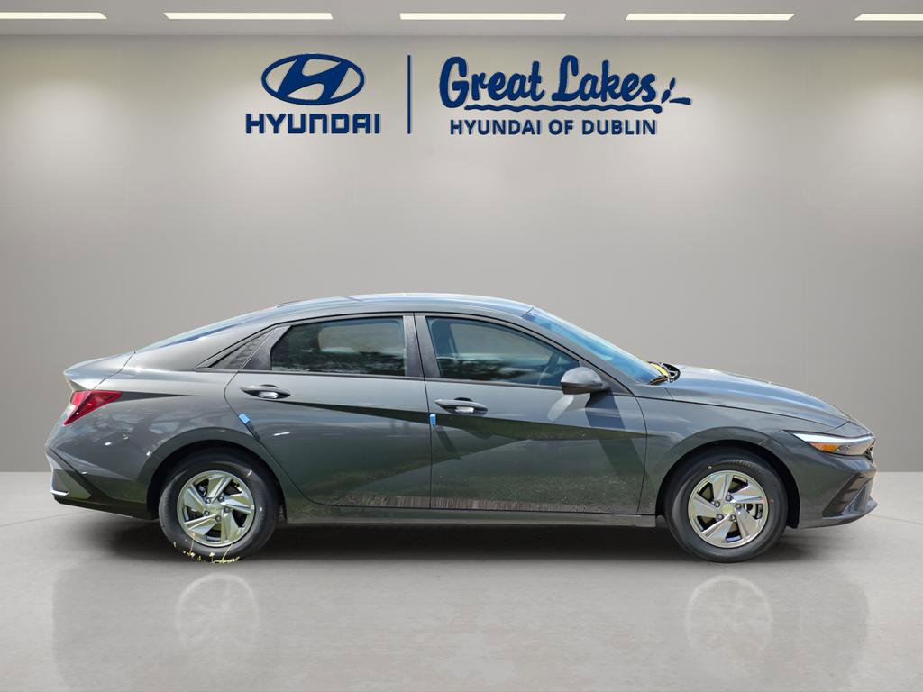 New 2026 Hyundai Elantra SE w/ Cargo Package FWD image 6