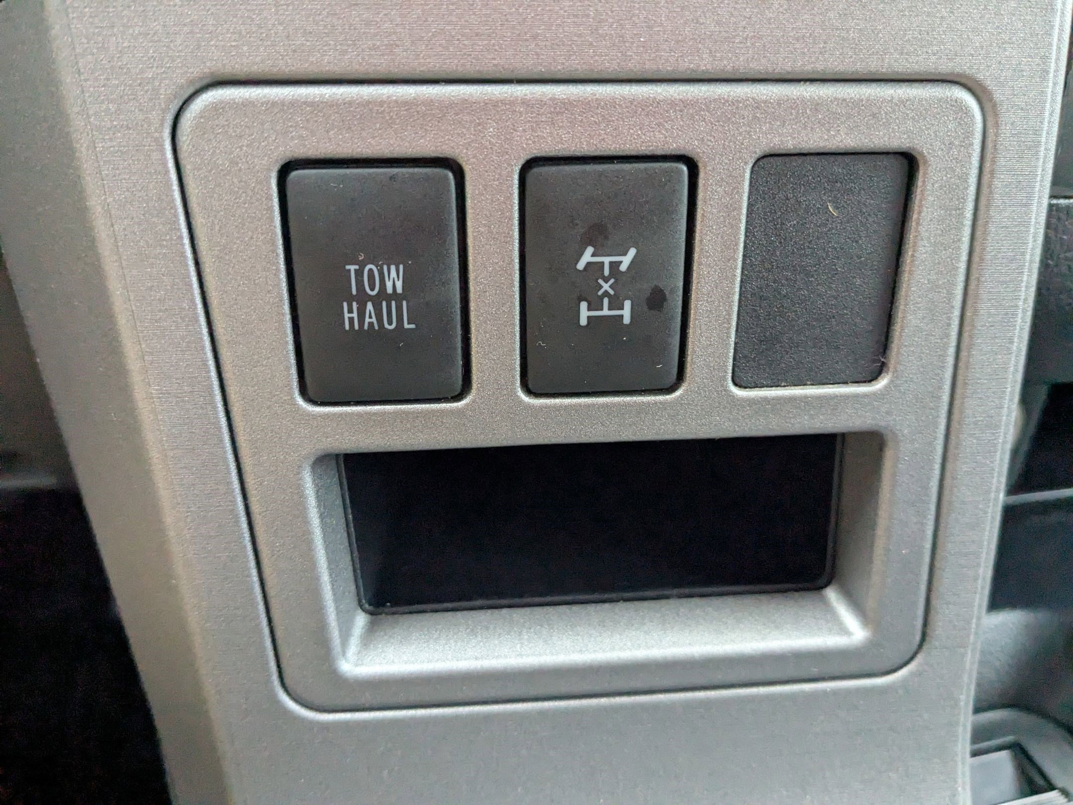 Used 2013 Toyota Sequoia Limited image 32