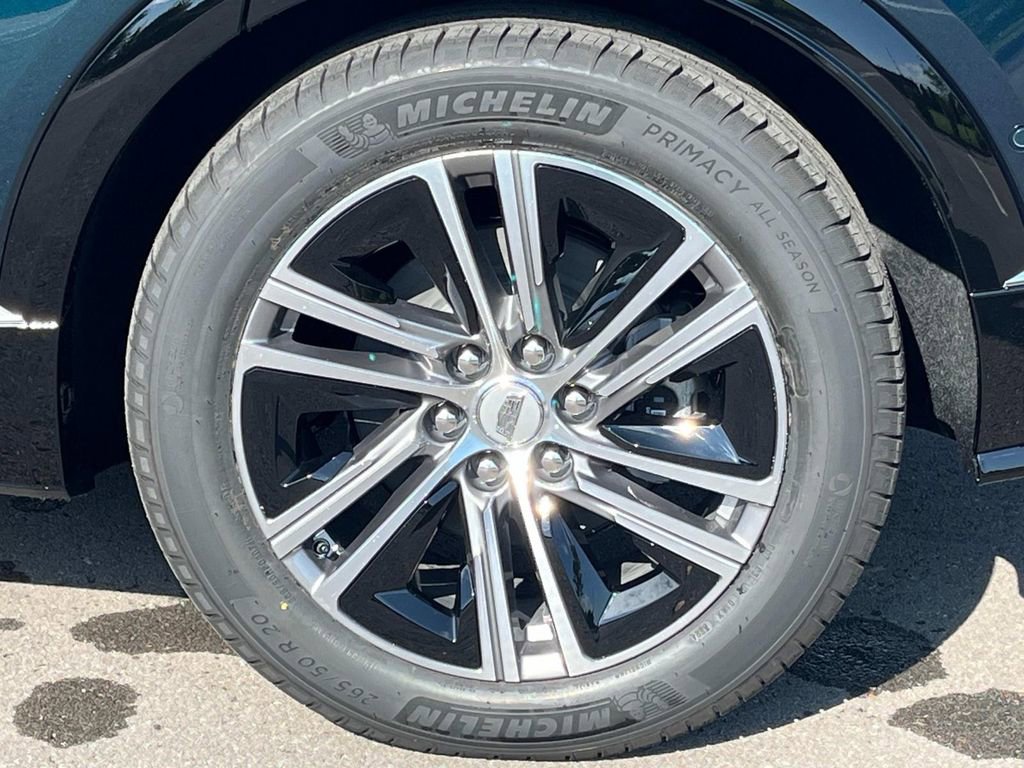 New 2025 Cadillac Lyriq Luxury image 13