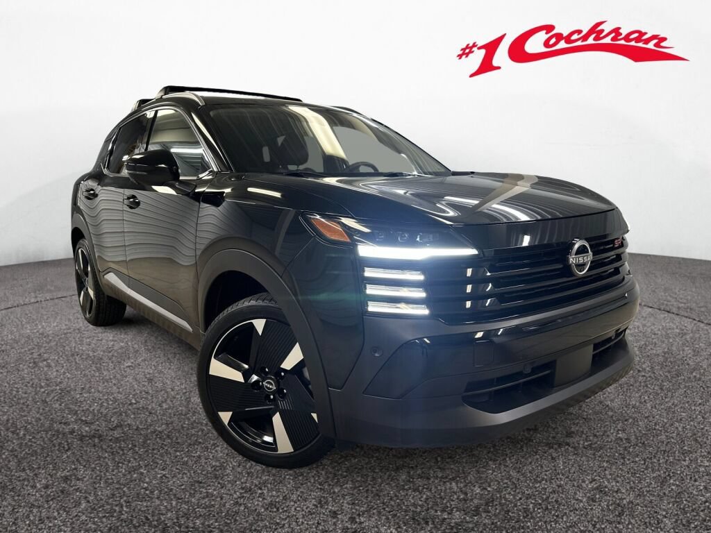 Used 2026 Nissan Kicks SR w/ Cold Weather Package