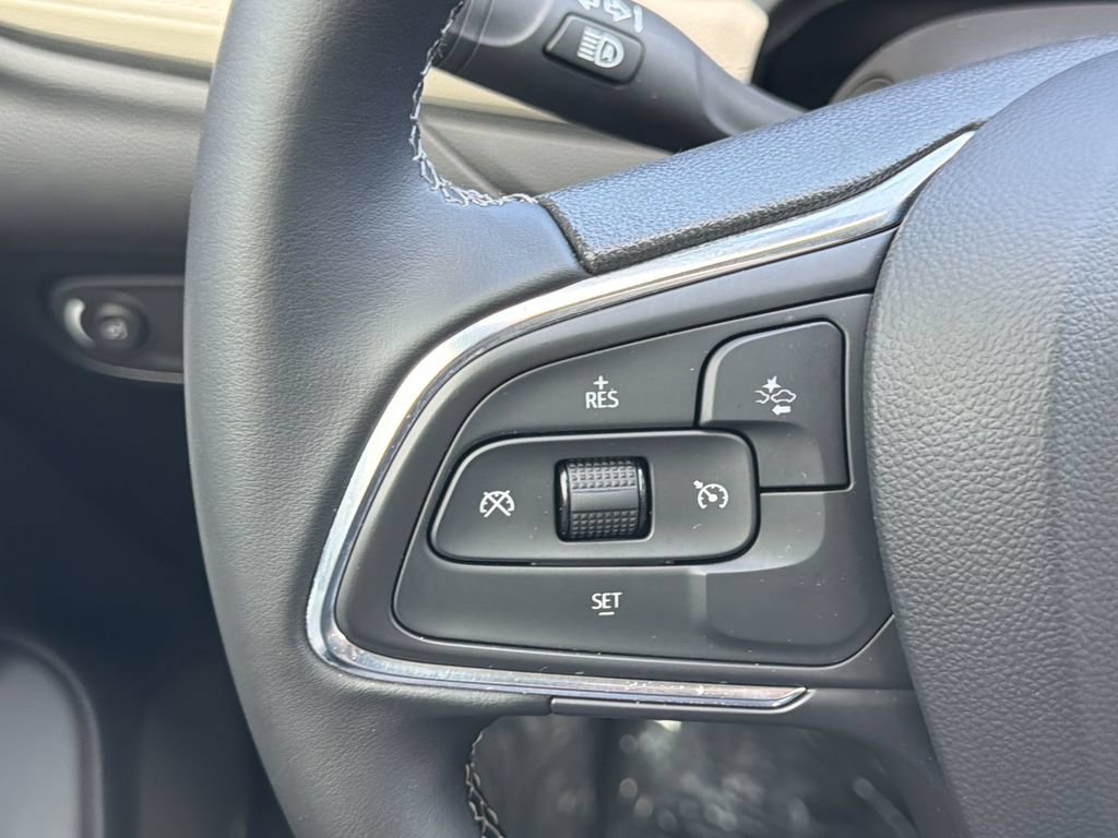 Used 2024 Buick Encore GX Preferred AWD/4WD image 11
