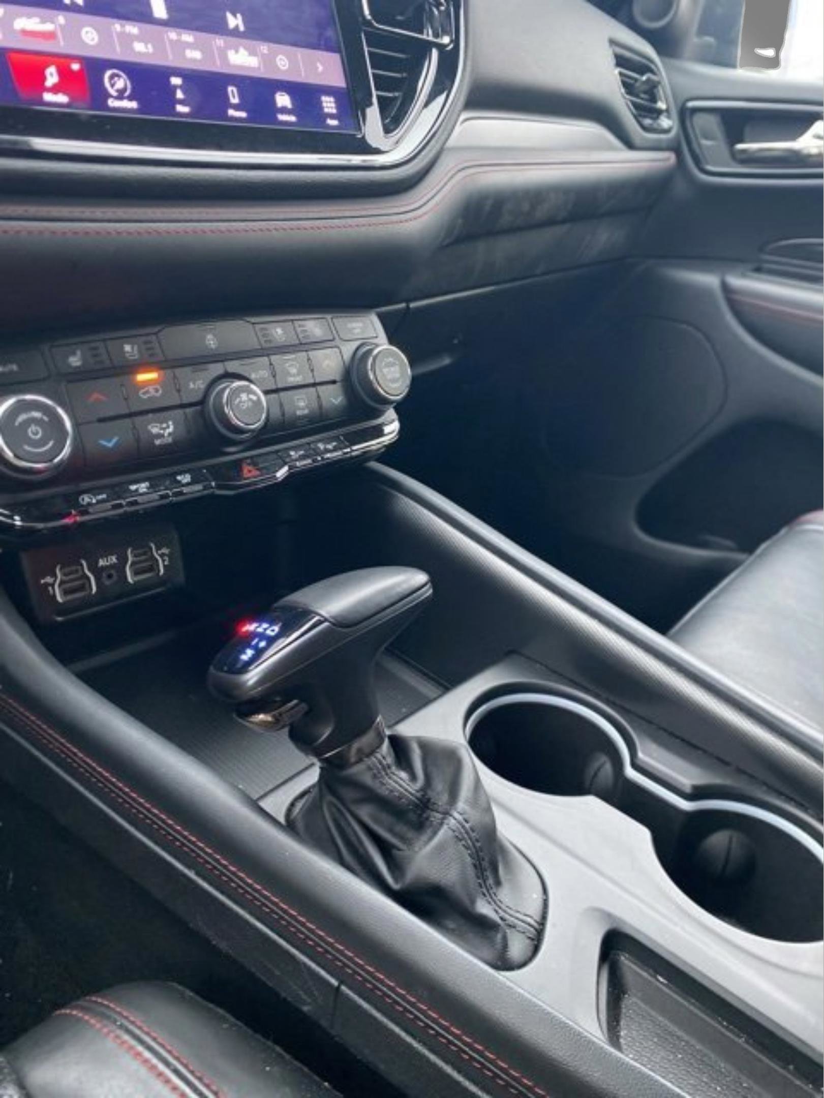 Used 2024 Dodge Durango GT image 24