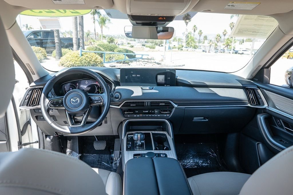 Used 2025 MAZDA CX-70 Plug-In Hybrid w/ Premium Pkg image 21