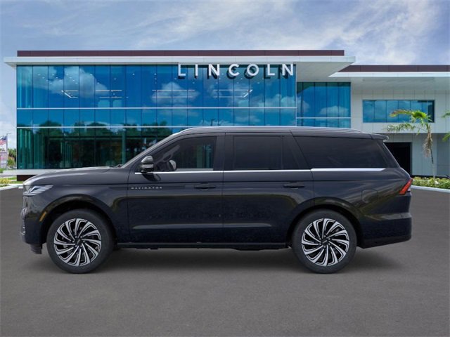 New 2025 Lincoln Navigator Black Label image 3