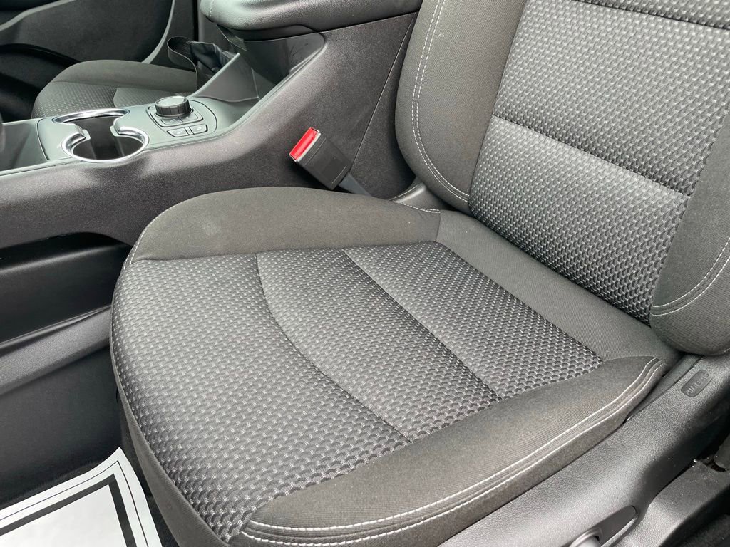 Used 2024 GMC Terrain SLE w/ Driver Convenience Package FWD image 20