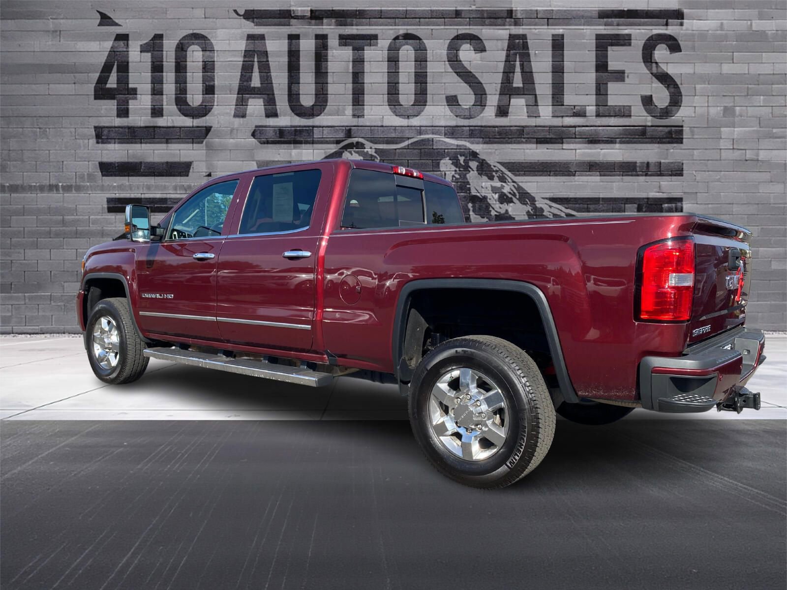 Used 2016 GMC Sierra 3500 Denali w/ Duramax Plus Package image 8