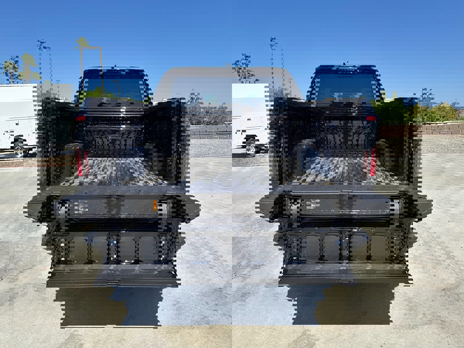 Used 2026 GMC Sierra EV Elevation image 9