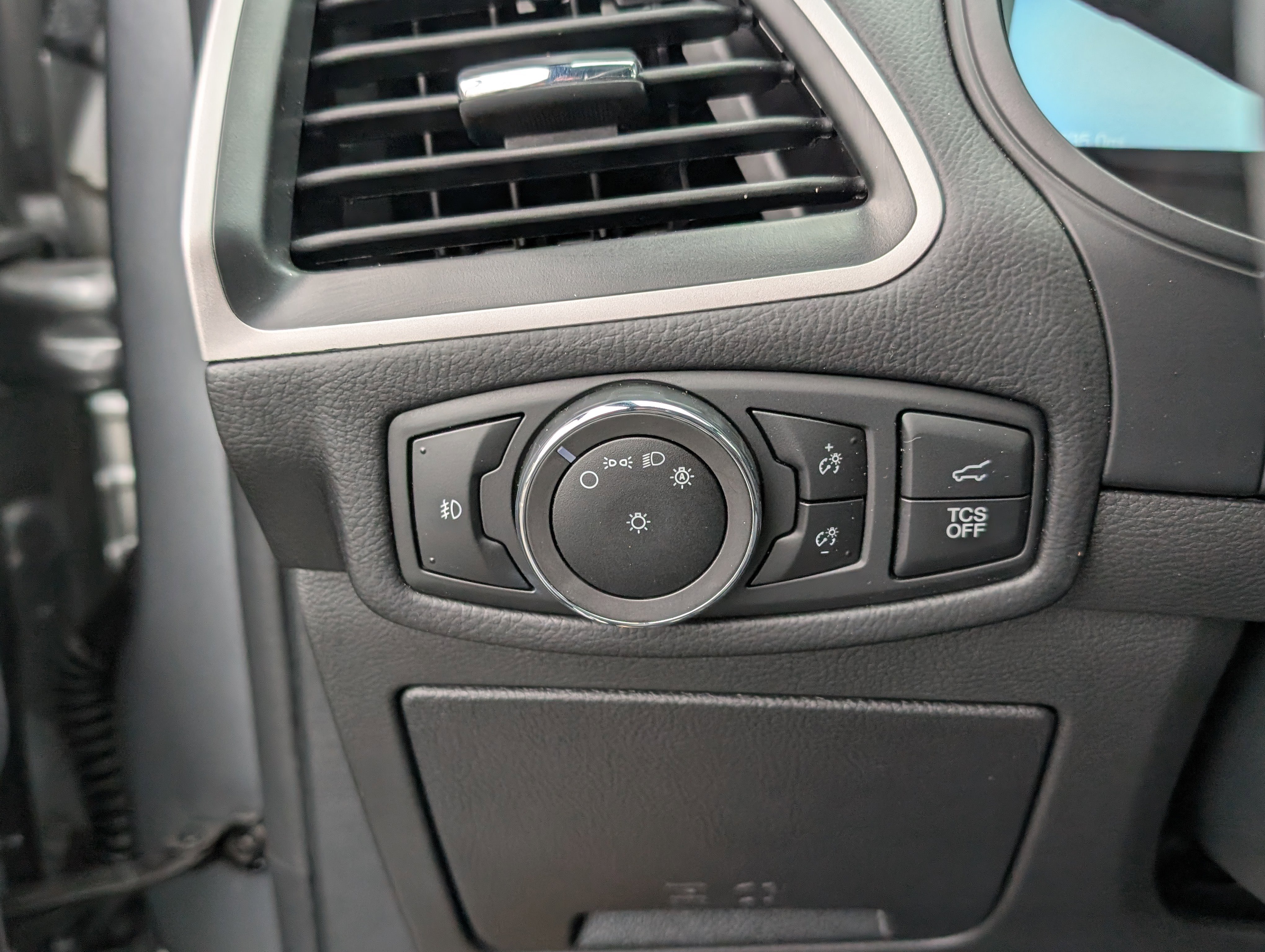 Certified 2024 Ford Edge ST-Line image 23