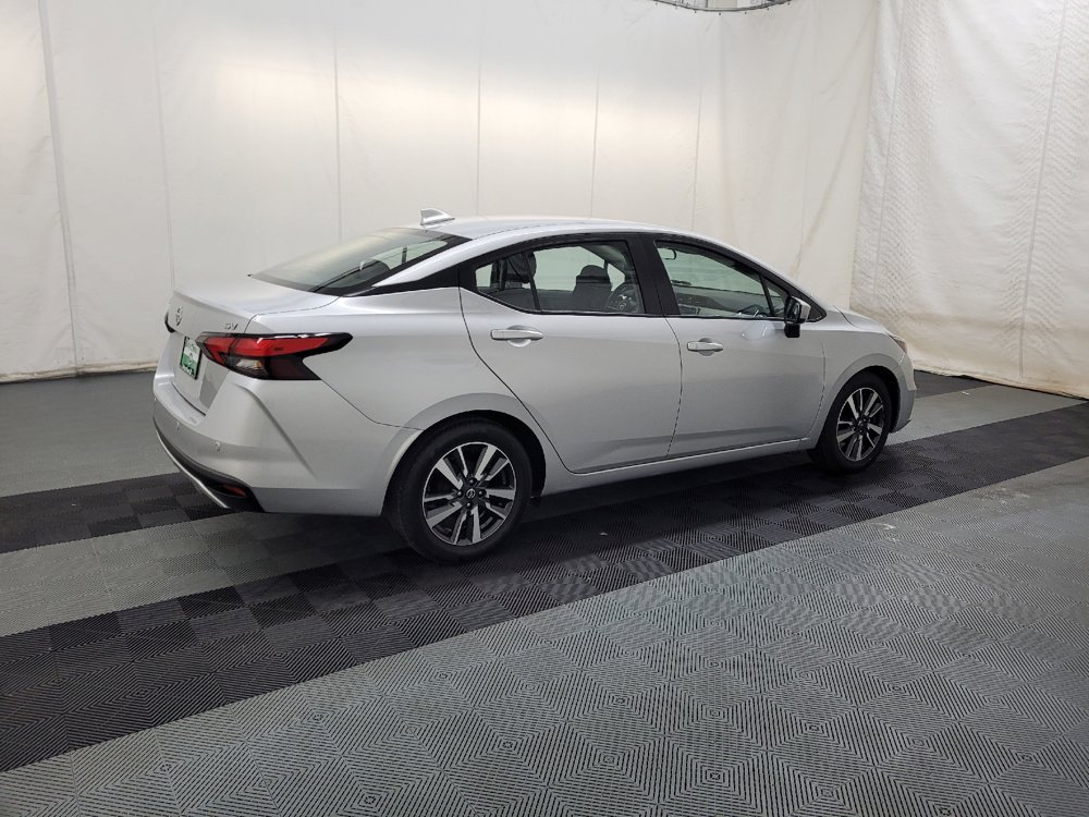 Used 2022 Nissan Versa SV FWD image 10