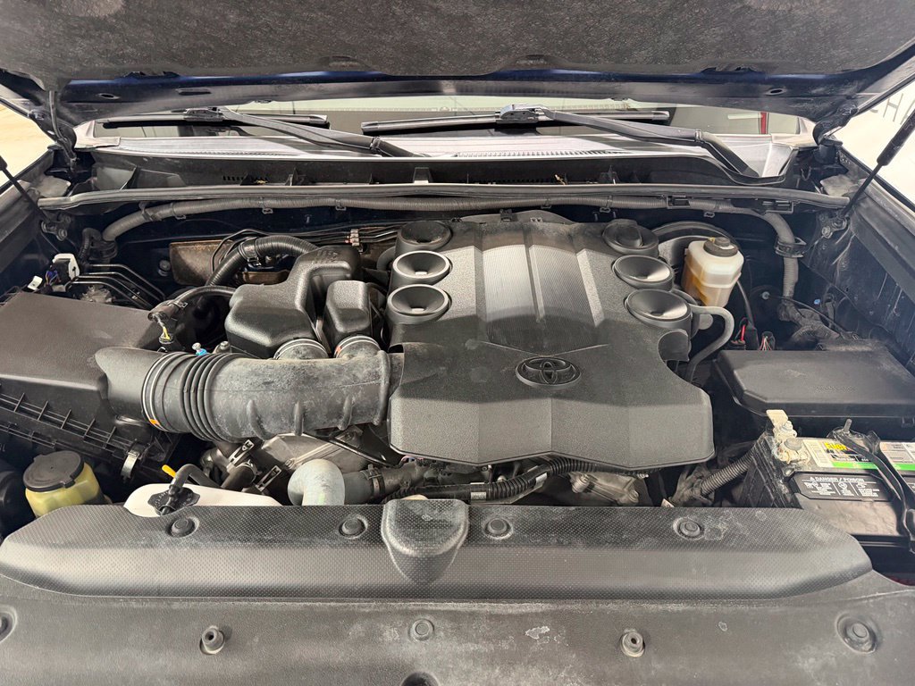 Used 2019 Toyota 4Runner Limited RWD image 9