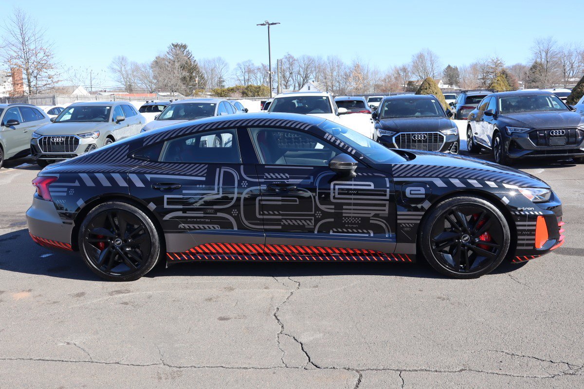 Used 2023 Audi RS e-tron GT image 4