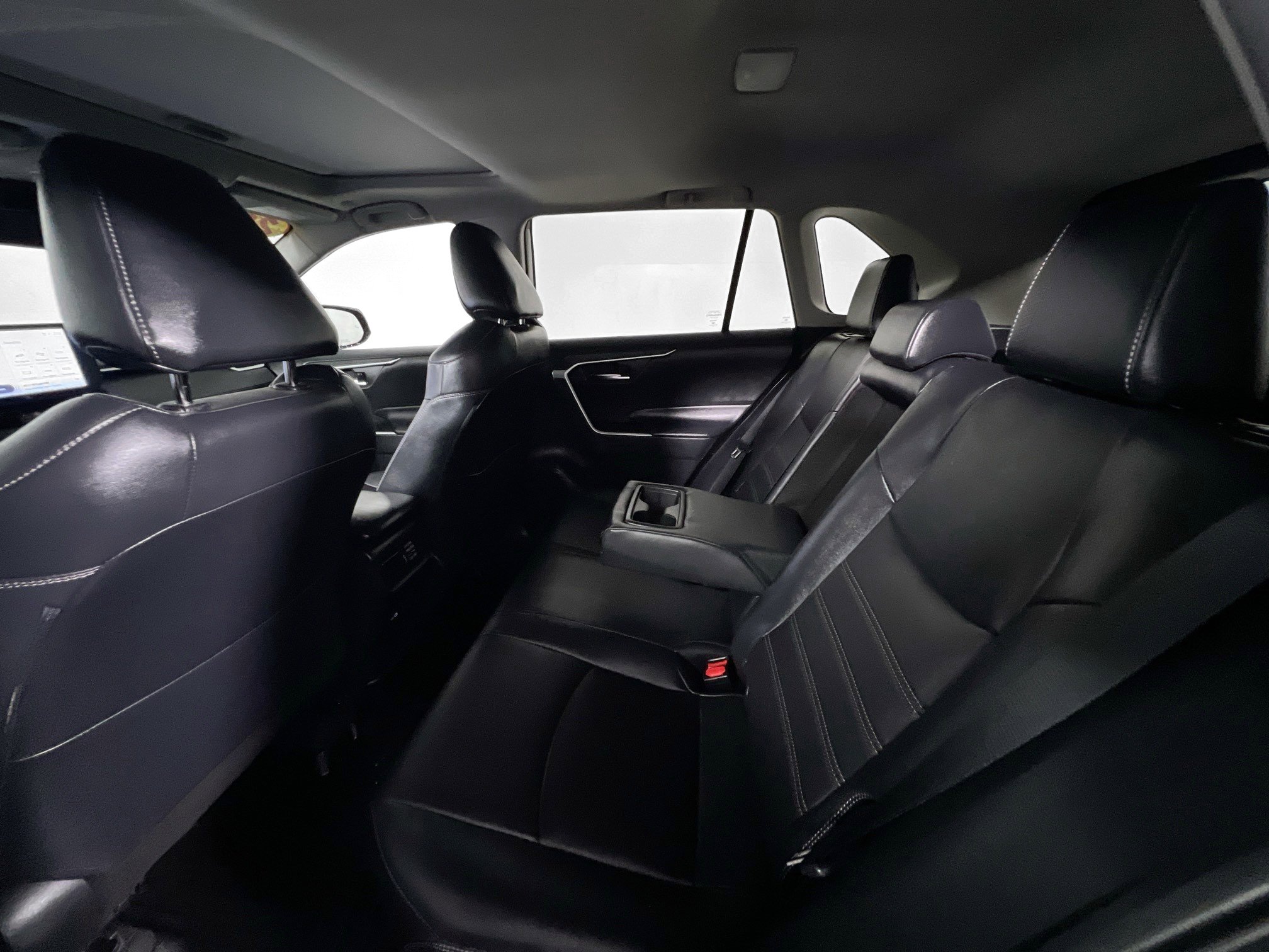 Used 2023 Toyota RAV4 XLE Premium AWD/4WD image 28