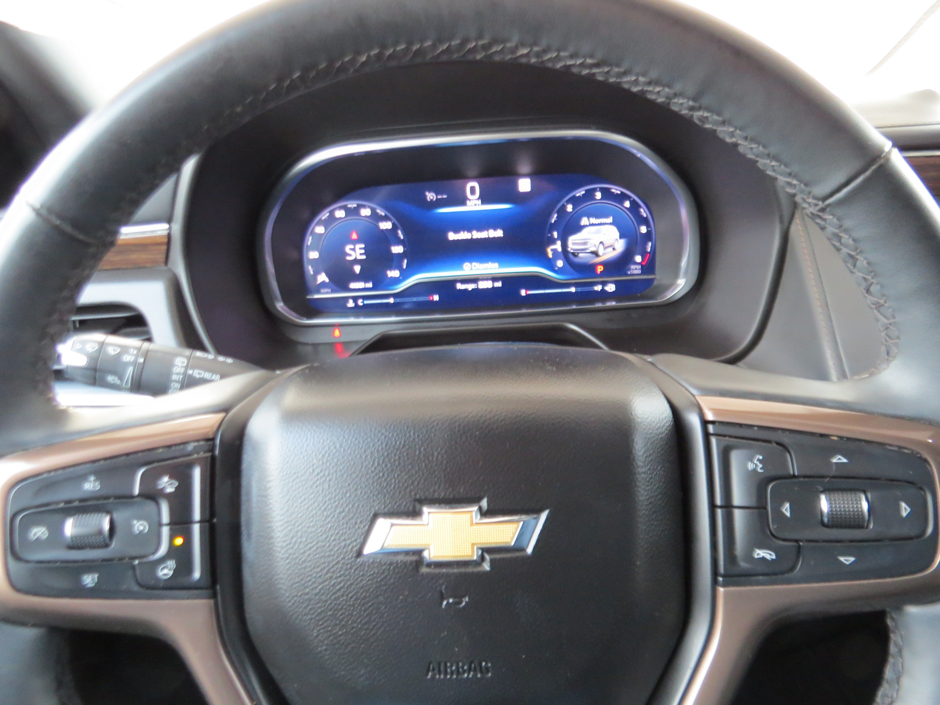Used 2023 Chevrolet Suburban High Country RWD image 20