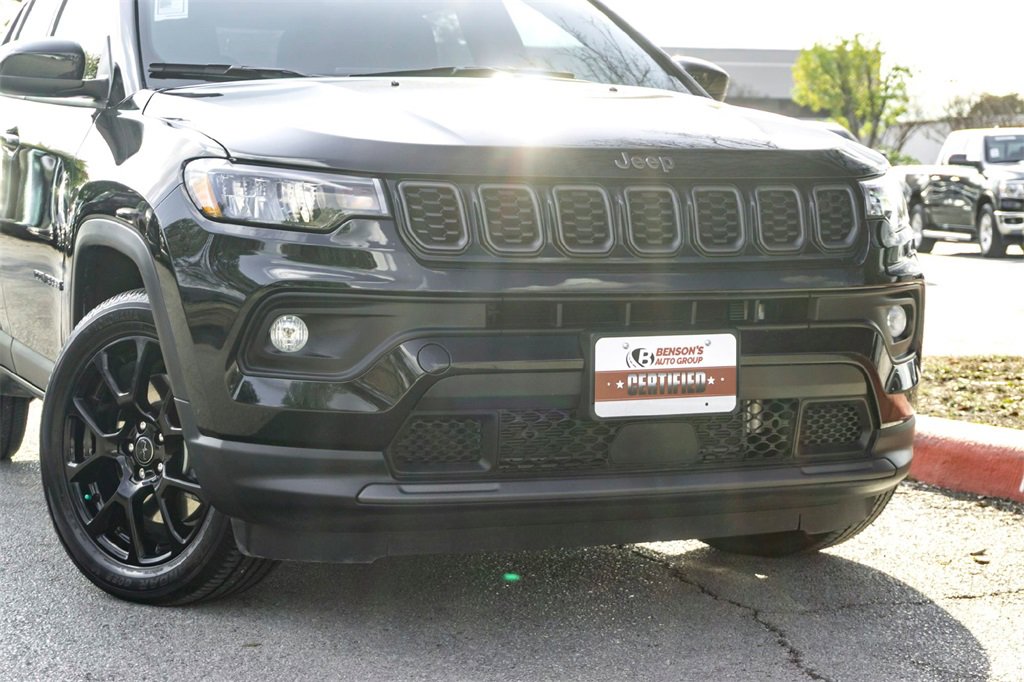 New 2025 Jeep Compass Latitude w/ Altitude Special Edition image 3