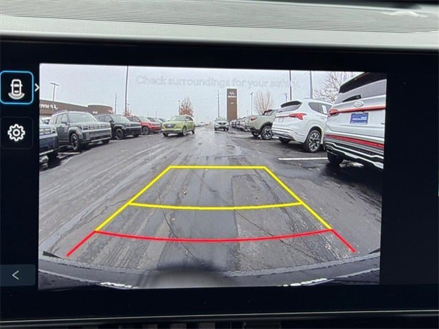 Used 2024 Hyundai Kona SEL image 16