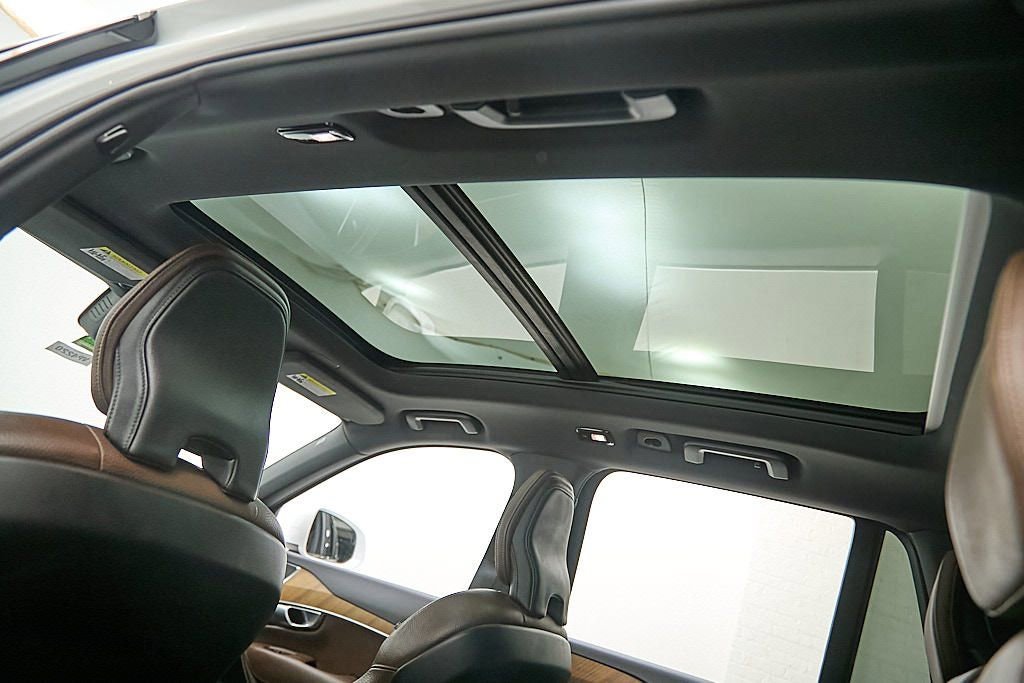 Certified 2024 Volvo XC90 T8 Plus w/ Protection Package Premier image 24