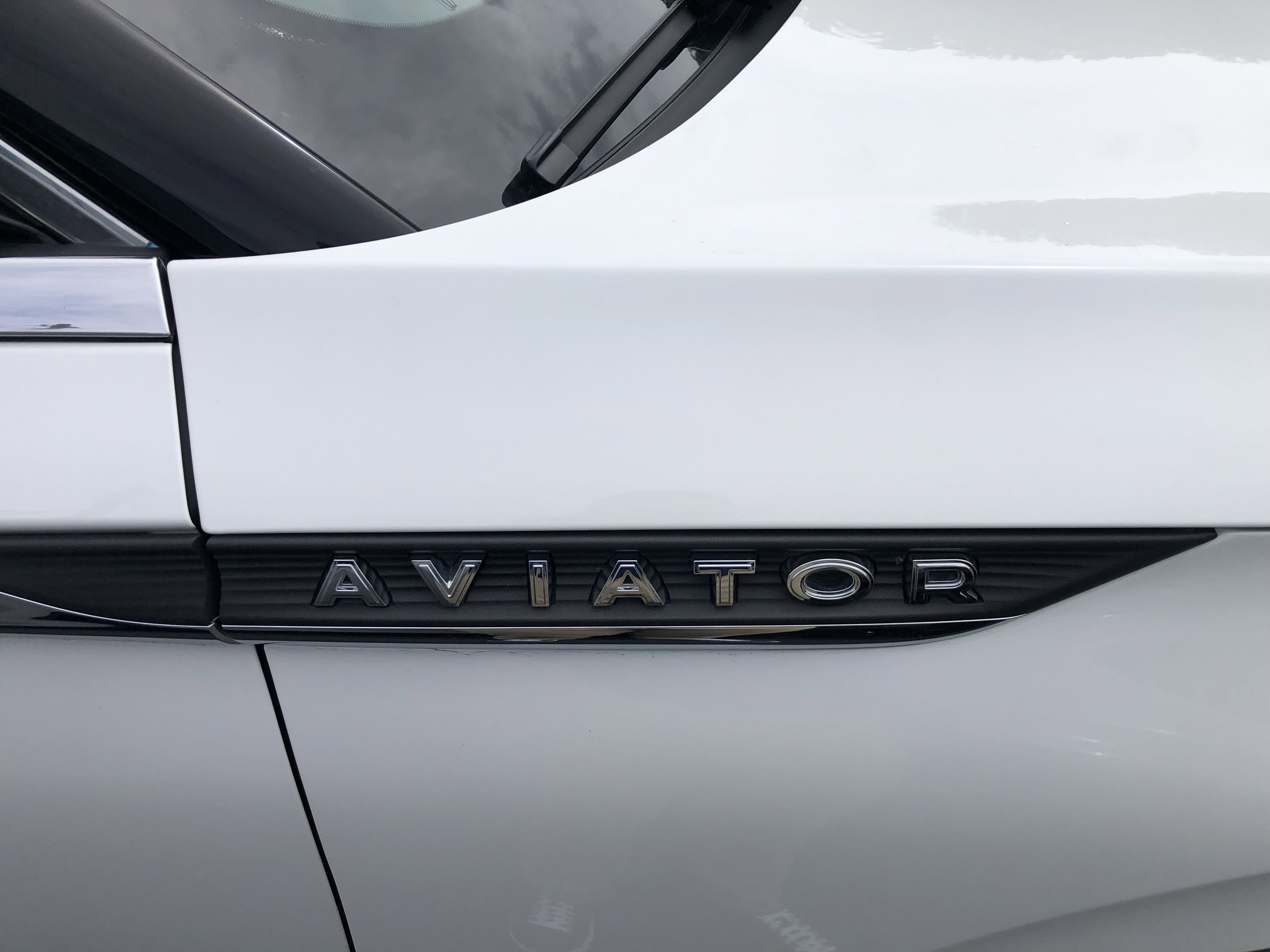 Used 2025 Lincoln Aviator Reserve w/ Equipment Group 201A AWD/4WD image 11