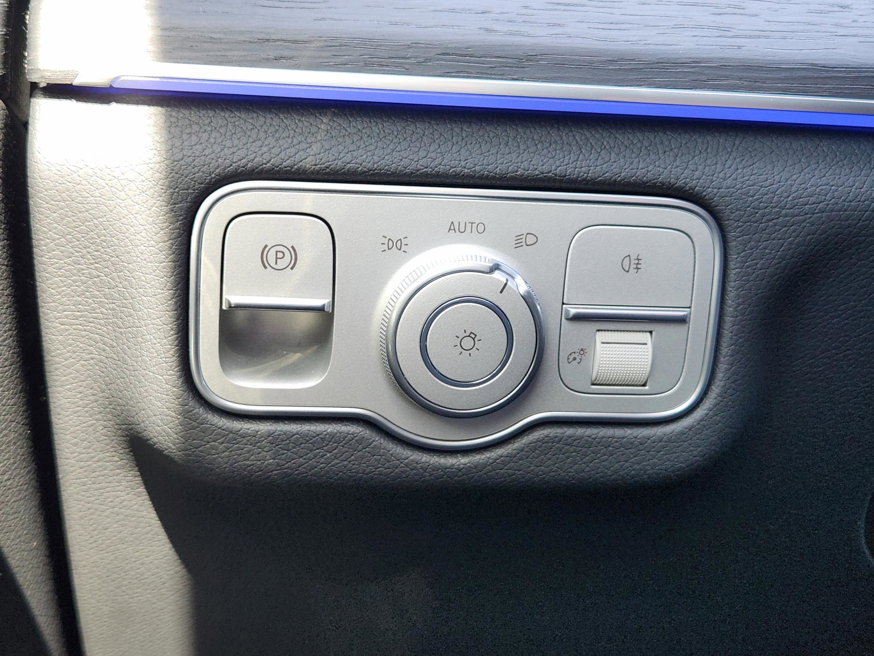 Certified 2025 Mercedes-Benz GLE 350 4MATIC image 15