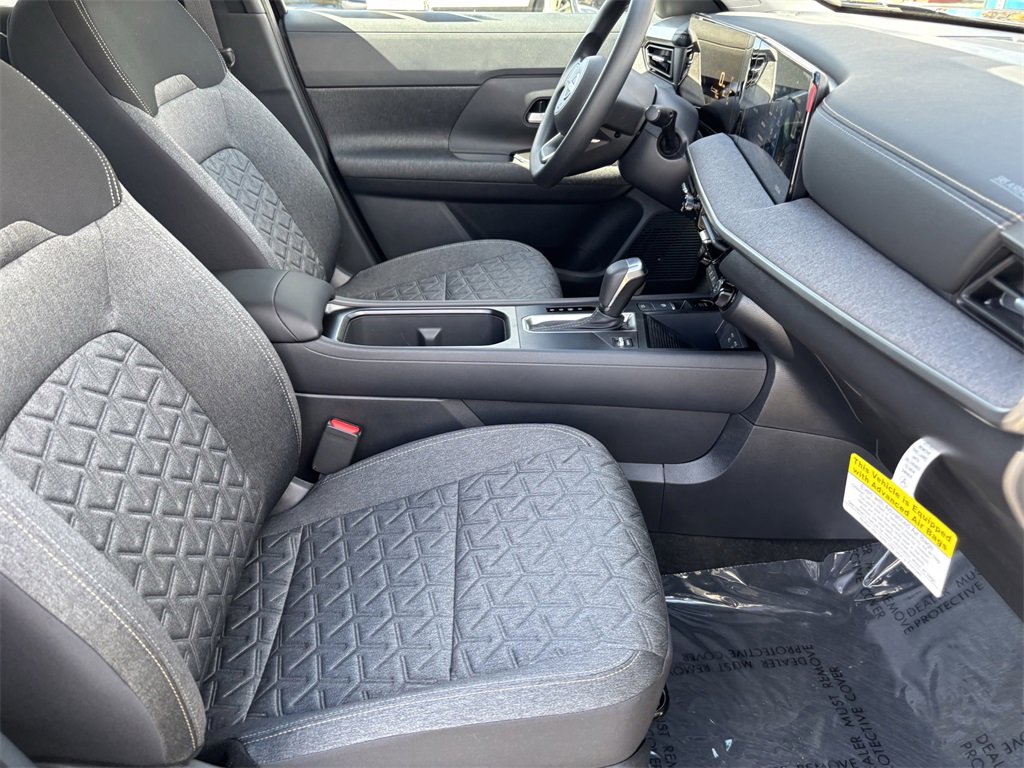 New 2026 Nissan Kicks SV image 9