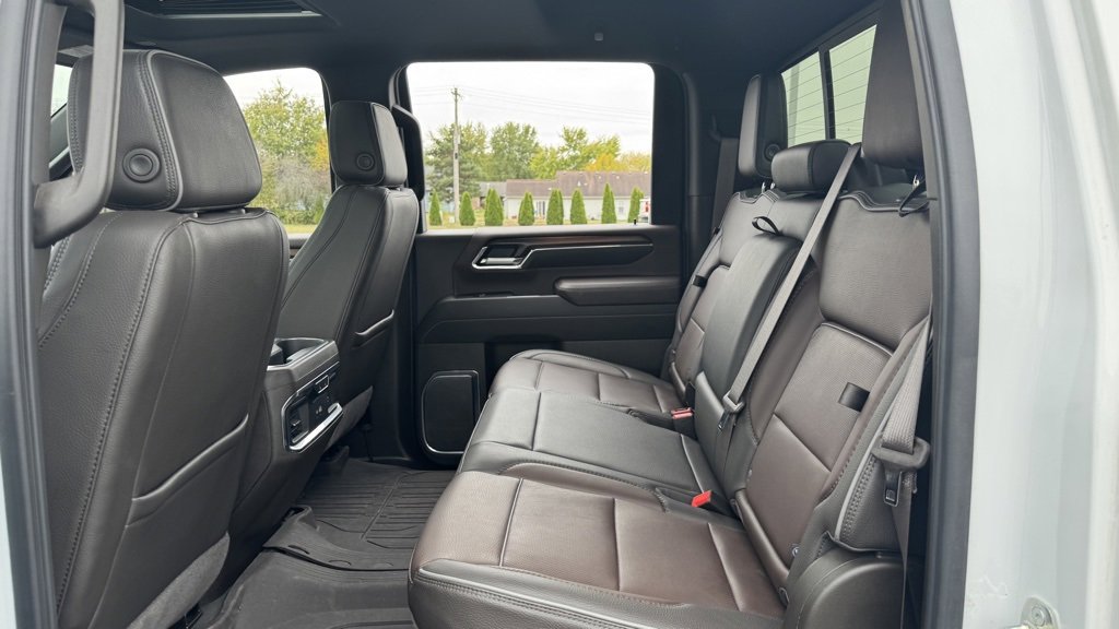 Used 2024 GMC Sierra 2500 Denali w/ Technology Package image 17